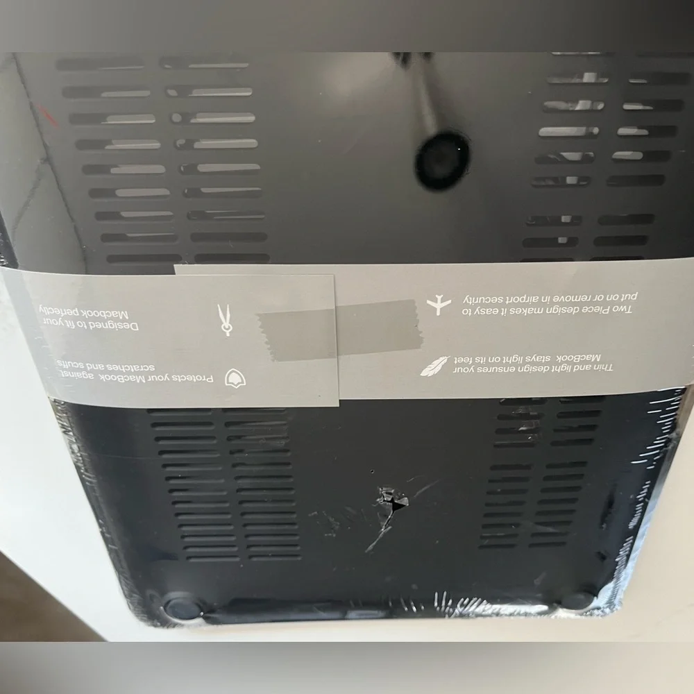 NWOT hard shell case for MacBook Air 13.